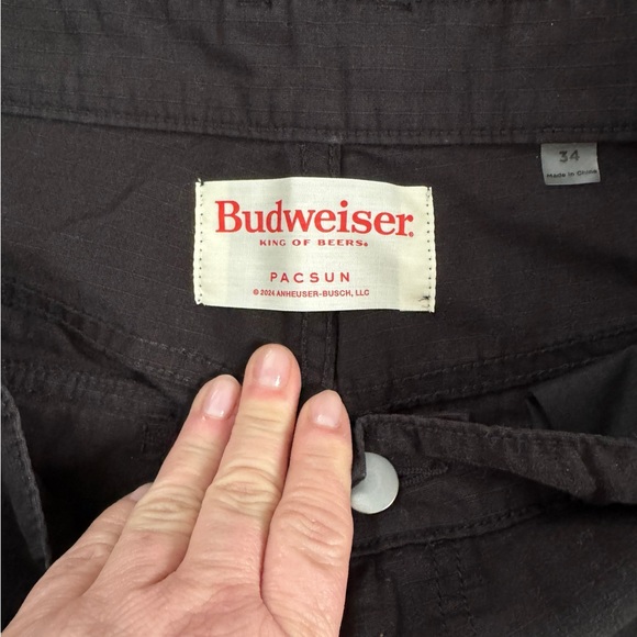 PacSun Budweiser Collab Cargo Pants in Black. Size 34. NWT - Picture 7 of 10